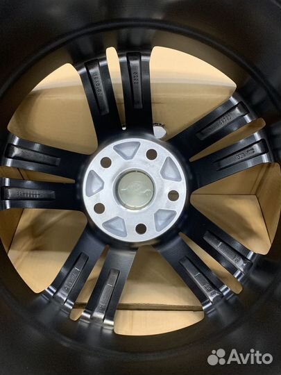 Диски для Volkswagen Tiguan sebring r18