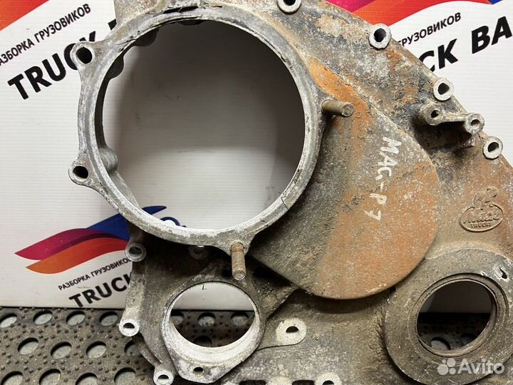 Крышка двигателя Renault Magnum