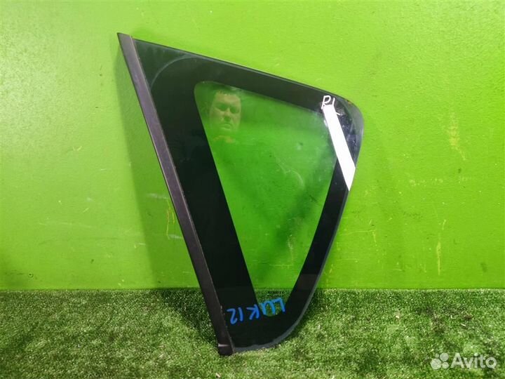 Стекло багажника левое Renault Scenic 2 (JM) 2008