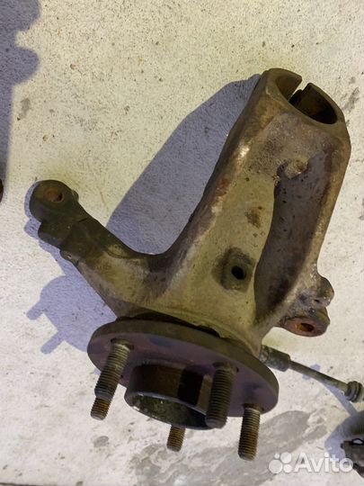 Поворотный кулак ford focus 2