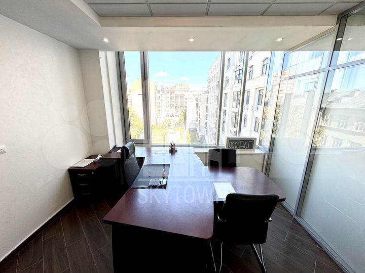 Офис, 130.9 м²