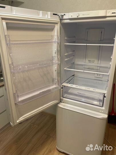 Холодильник Бирюса в Нерабочем состоянии