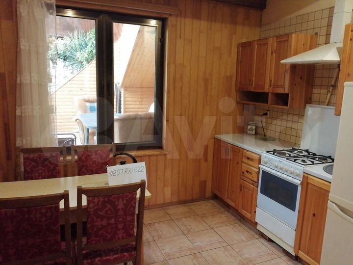 2-к. квартира, 50 м², 1/2 эт.