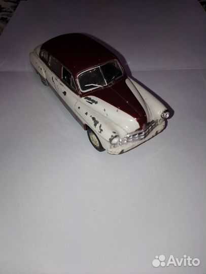 Модель автомобиля деагостини зим