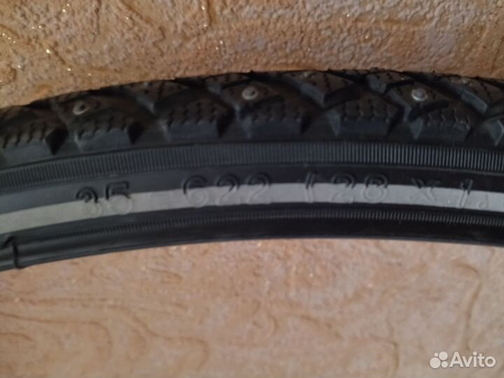 Две покрышки Schwalbe marathon winter plus 28х1.35