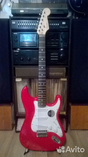 Электрогитара squier by Fender