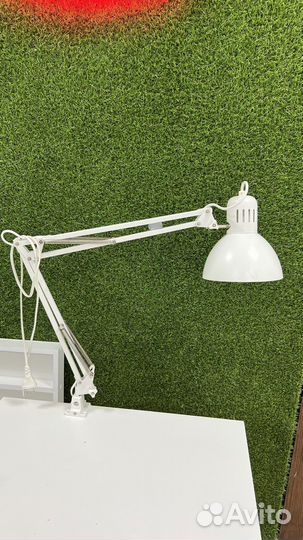 Лампа настольная