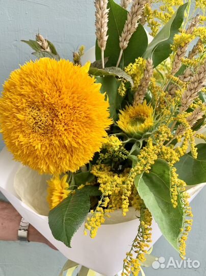 Букет с подсолнухом. доставка цветов Вологда