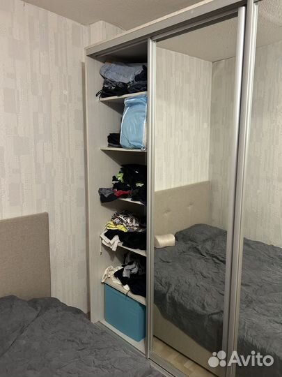 Шкаф купе с зеркалом