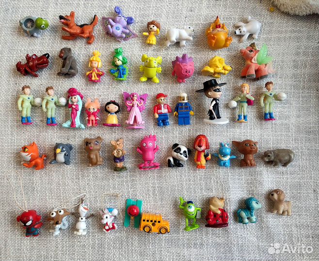 Игрушки пакетом разные киндеры