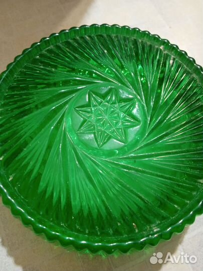 Старинная пепельница, зелёная