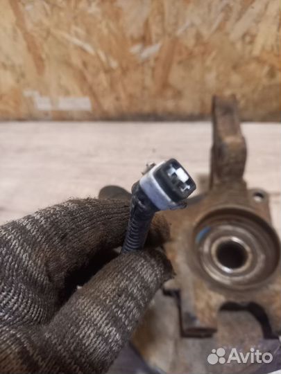 Кулак поворотный передний левый Kia Sportage 2