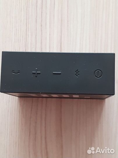 Безпроводная Блютуз колонка новая