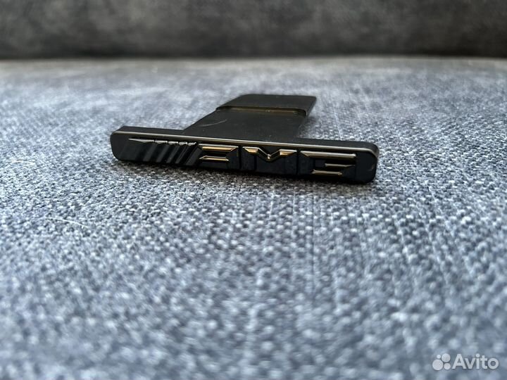 Шильдик amg на решетку радиатора