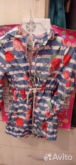 Ветровка для девочки