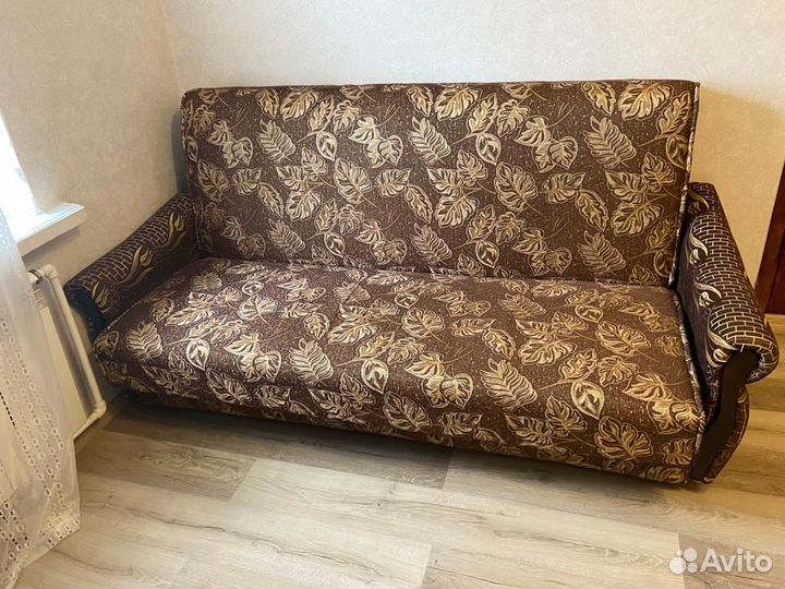 Диван книжка бу