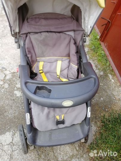 Прогулочная коляска