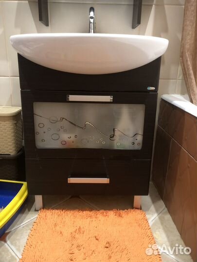 Тумба для ванной с раковиной