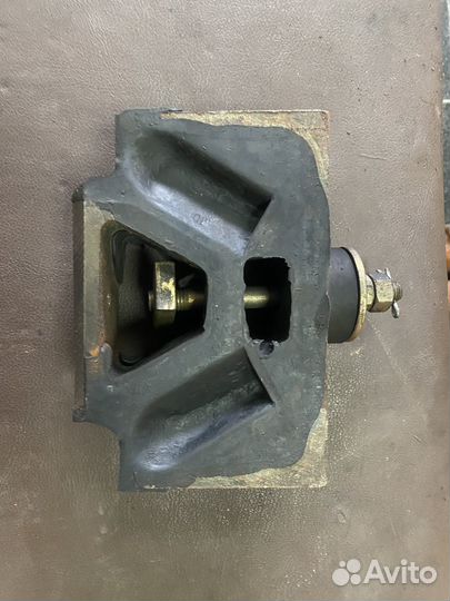 Подушка двигателя Маз нижняя