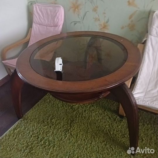 Два журнальных столика