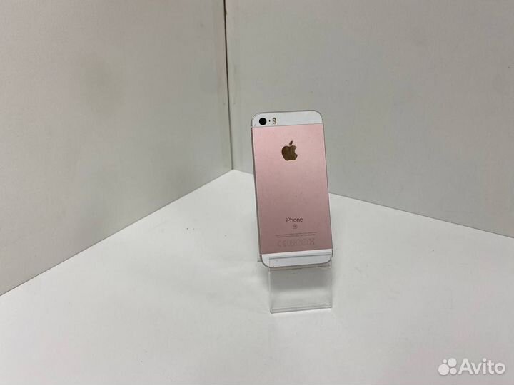 iPhone SE, 32 ГБ