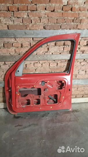 Дверь передняя правая Renault Kangoo 2001