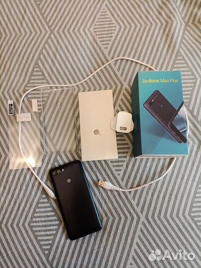 ASUS ZenFone Max Plus (M1) ZB570TL, 3/32 ГБ