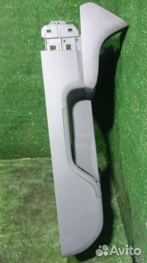 Накладка торпеды нижняя Ford Focus