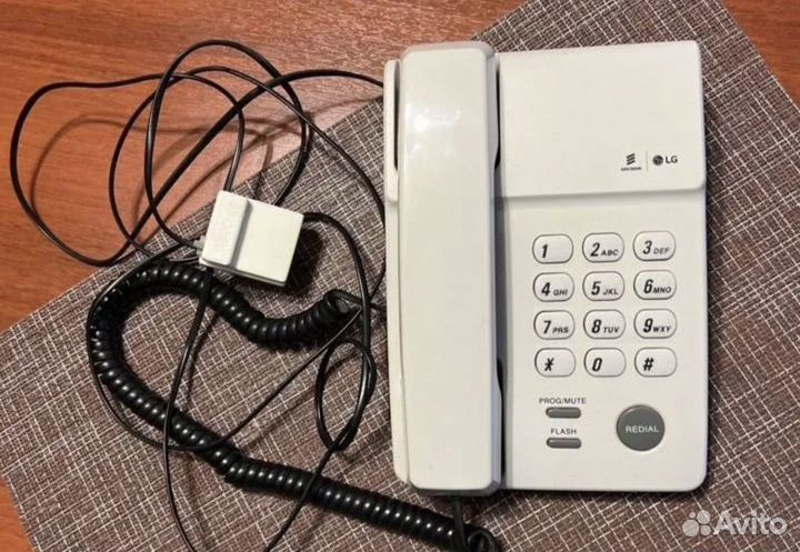 Стационарный телефон LG