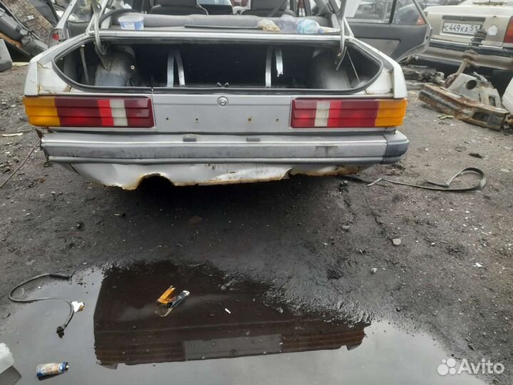 Задние фонари на ford granada 2.0