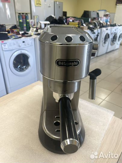 Кофеварка рожковая delonghi ec 680