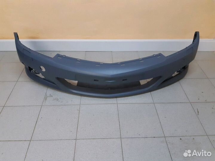 Бампер передний Opel Astra H 3 дв