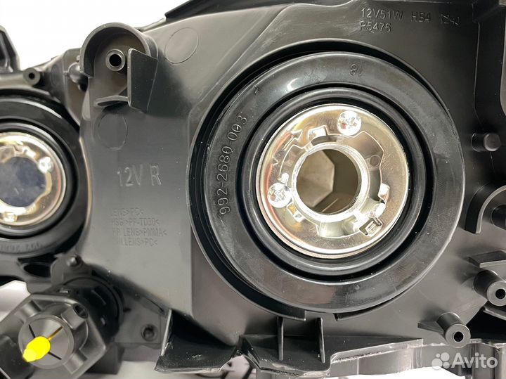 Фара правая галоген Honda Civic 8 4D рест 2009-12