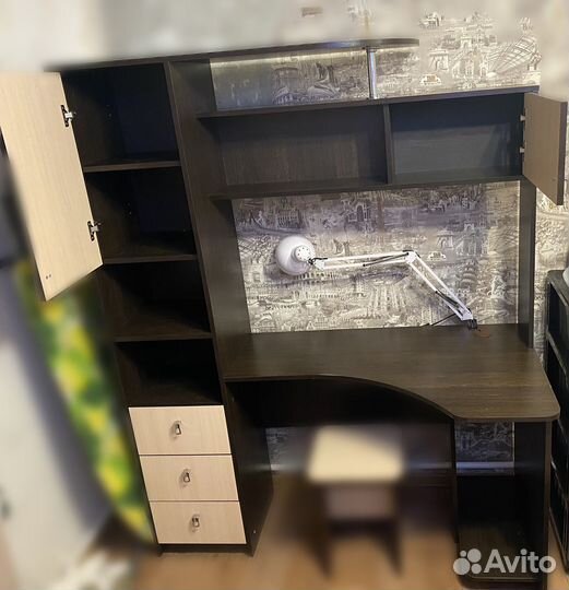 Компьютерный стол