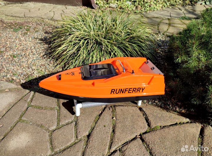 Прикормочный карповый кораблик Ранферри Solo V2