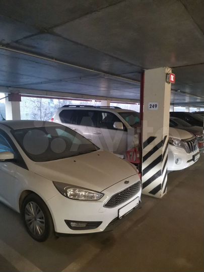 Машиноместо, 15 м²