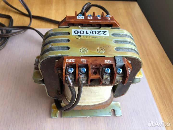 Трансформатор понижающий 220 5. Трансформатор понижающий 24 12 вольт 60 ватт. Трансформаторпанижающий на 80 вольт. Трансформатор 220 80 вольт. Трансформатор 220-127-8 вольт в корпусе.