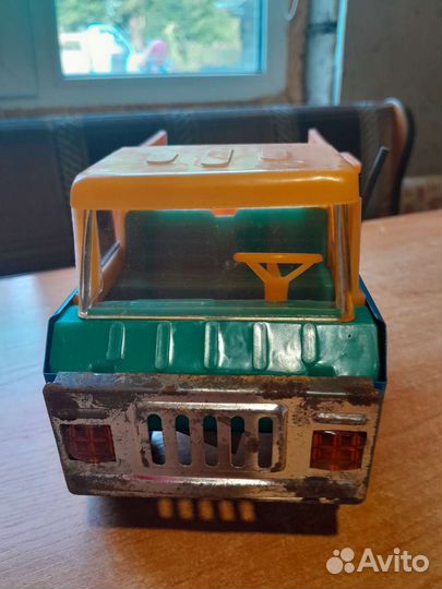 Грузовик детский