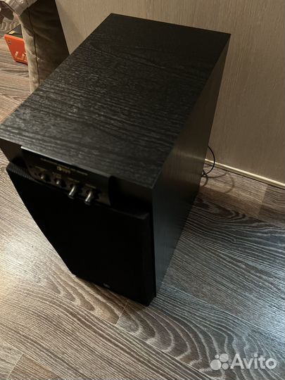 Сабвуфер Yamaha YST SW205