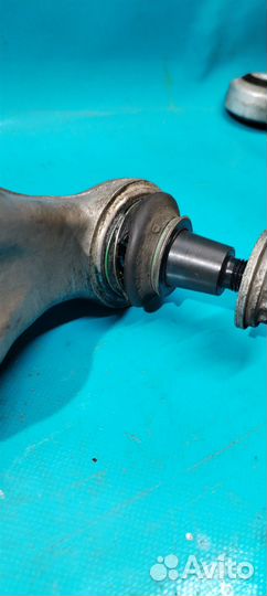 Рычаг передний нижний правый Porsche Cayenne 958