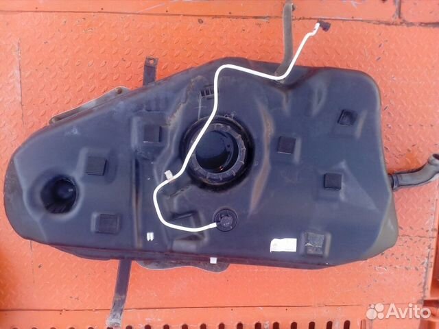 Топливный бак на Geely Emgrand