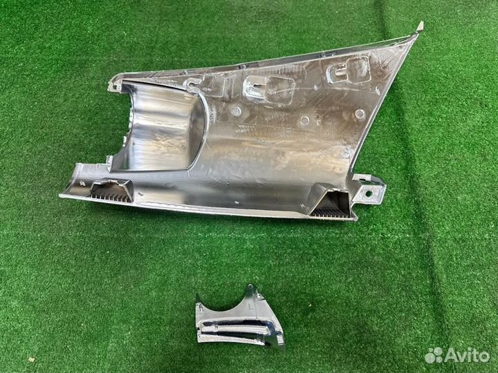 Щека левая Isuzu Elf NKS85 2007