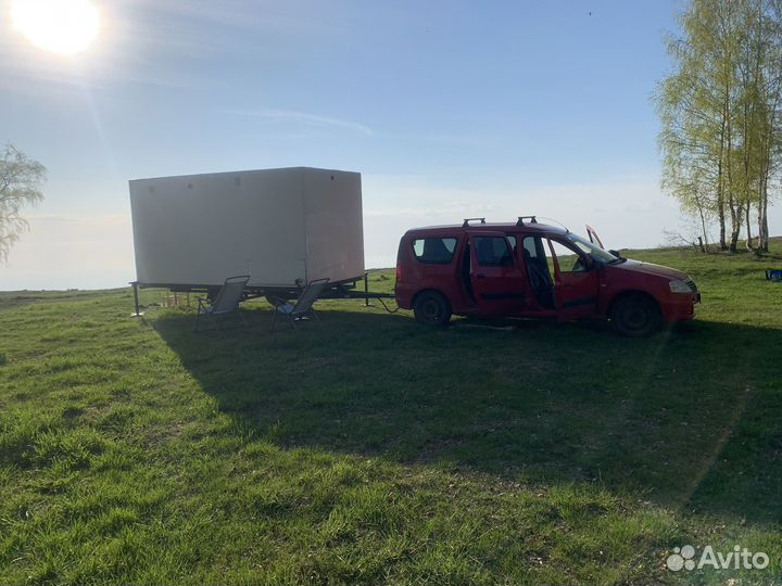 Прицеп дом на колёсах