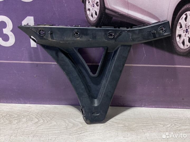 Кронштейн левого крыла Ford Transit Custom