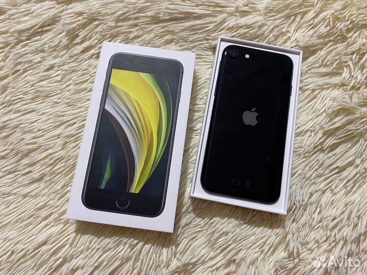 Телефон iPhone se 2020