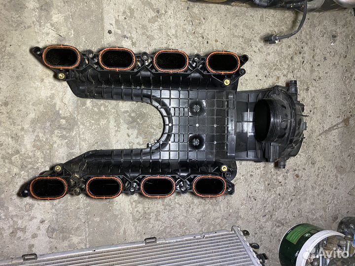 Впускной коллектор Mercedes ML 6.3 AMG W166 M157