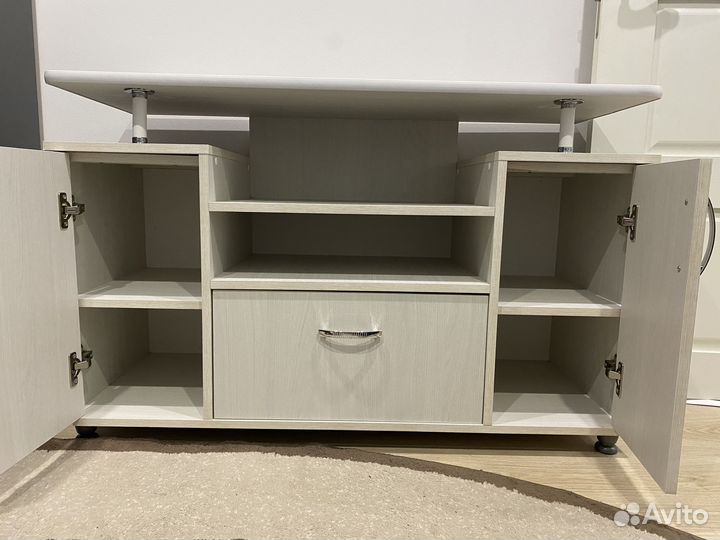 Тумба под телевизор