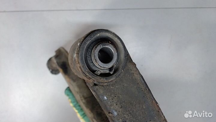 Рычаг подвески Nissan Elgrand, 1998