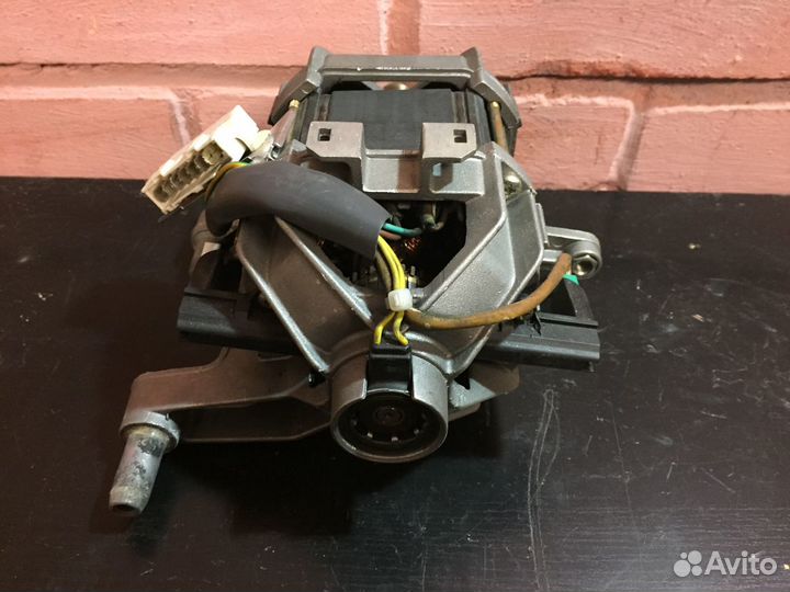 Двигатель стиральной машины Beko