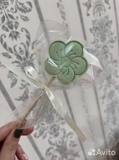 Твердая пена для ванны